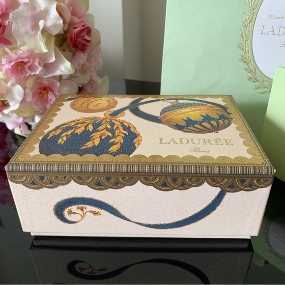 Ladurre Paris Box and Shopping Bag with a macarons description sheet(?) Nov 2024 - Picture 3 of 12